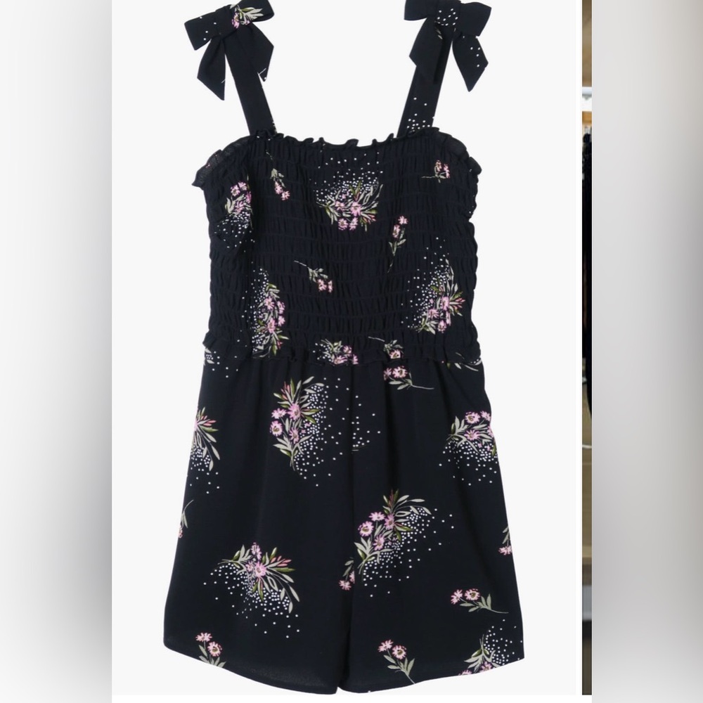 Zunie Kids Floral Smocked Romper (Girls size 10)